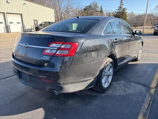2015 Ford Taurus SEL