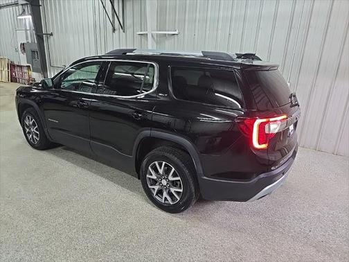 2023 GMC Acadia AWD SLT