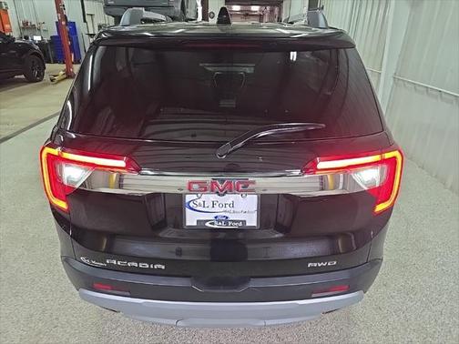 2023 GMC Acadia AWD SLT