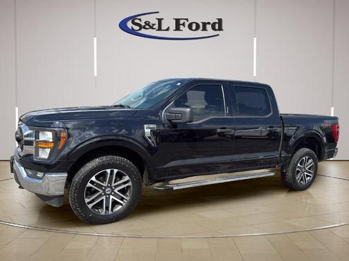 AGATE BLACK METALLIC 2023 Ford F-150 XLT