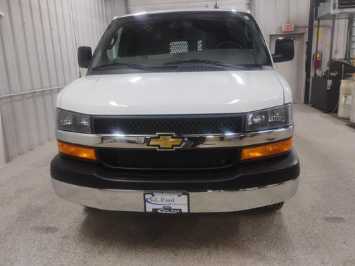 2024 Chevrolet Express 2500 RWD 2500 Regular Wheelbase WT
