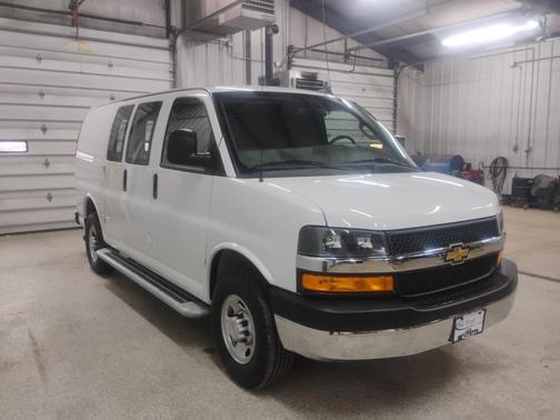 2024 Chevrolet Express 2500 RWD 2500 Regular Wheelbase WT