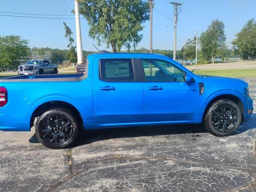 2025 Ford Maverick Lobo Standard