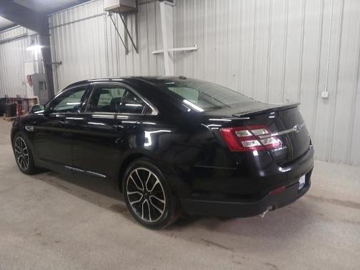 2019 Ford Taurus LIMITED
