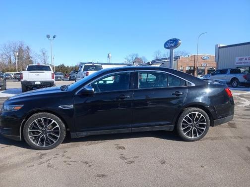 2019 Ford Taurus LIMITED