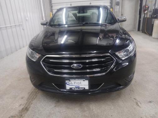 2019 Ford Taurus LIMITED