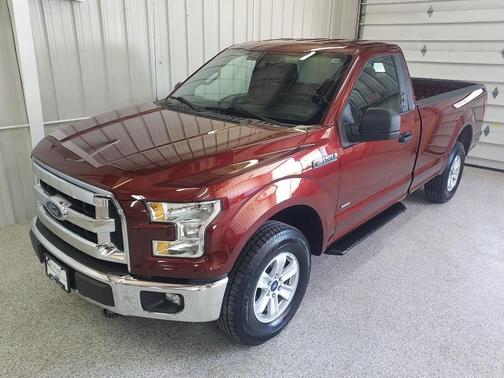 Photo 3 of 28 of 2016 Ford F-150 XLT