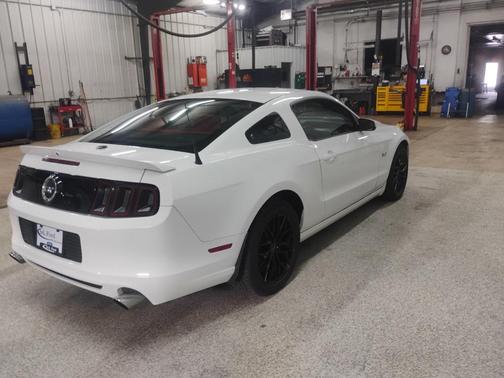 2014 Ford Mustang GT Premium