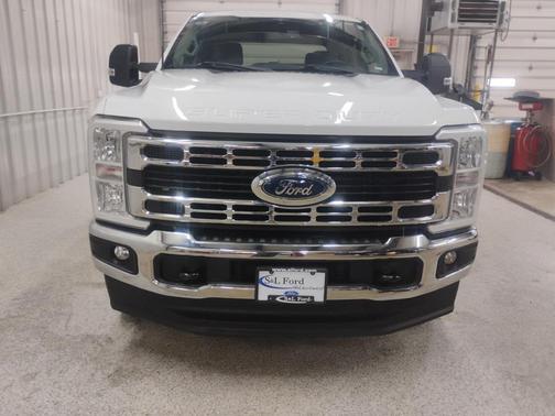2023 Ford F-250 XLT