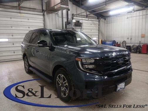 2025 Ford Expedition ACTIVE