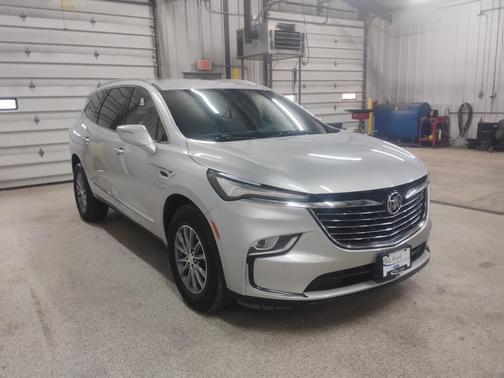 2022 Buick Enclave AWD Essence