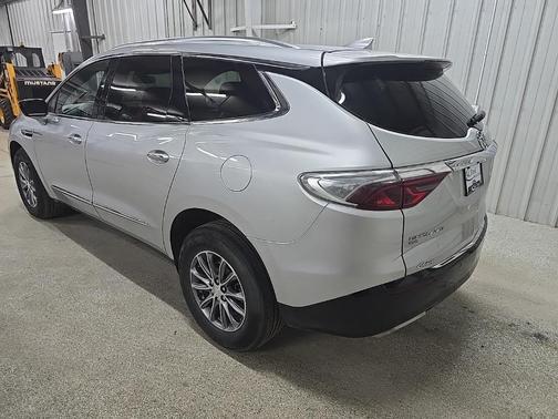 2022 Buick Enclave AWD Essence