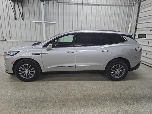 2022 Buick Enclave AWD Essence