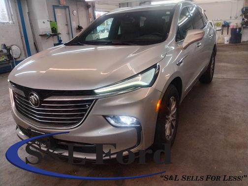 2022 Buick Enclave AWD Essence