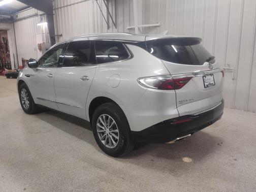 2022 Buick Enclave AWD Essence