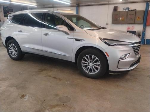 2022 Buick Enclave AWD Essence