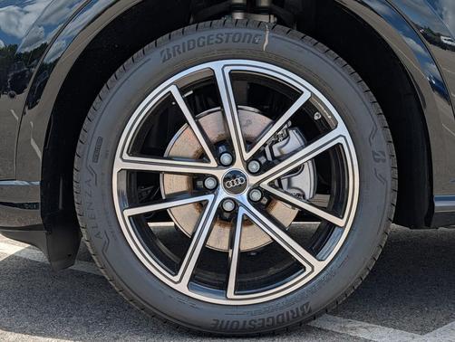 Mythos Black Metallic 2026 Audi Q5 Prestige TFSI quattro S tronic
