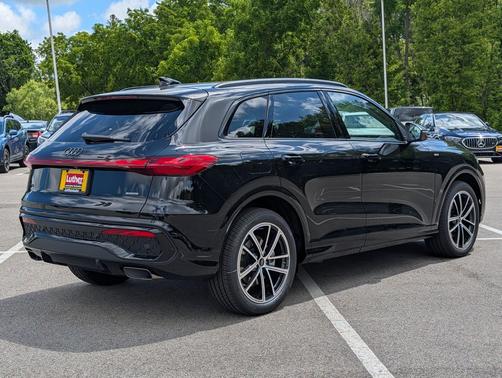 Mythos Black Metallic 2026 Audi Q5 Prestige TFSI quattro S tronic