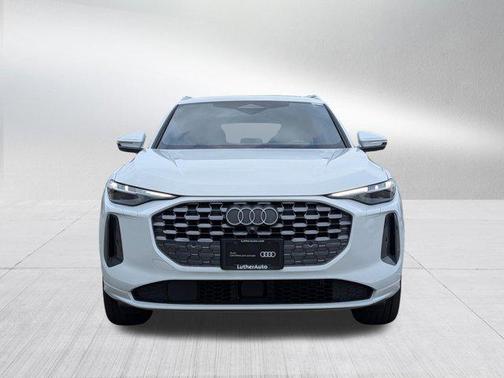Glacier White Metallic 2025 Audi Q5 Premium Plus TFSI quattro S tronic