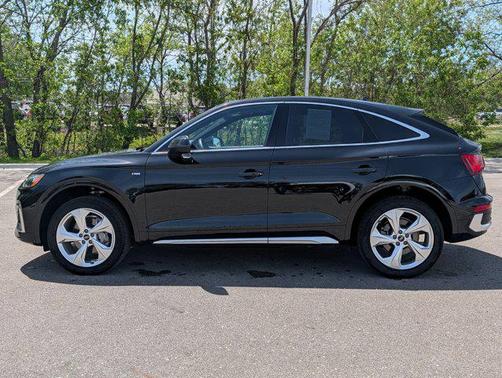 Mythos Black Metallic 2023 Audi Q5 45 S line Premium Plus