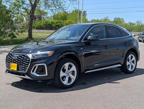 Mythos Black Metallic 2023 Audi Q5 45 S line Premium Plus