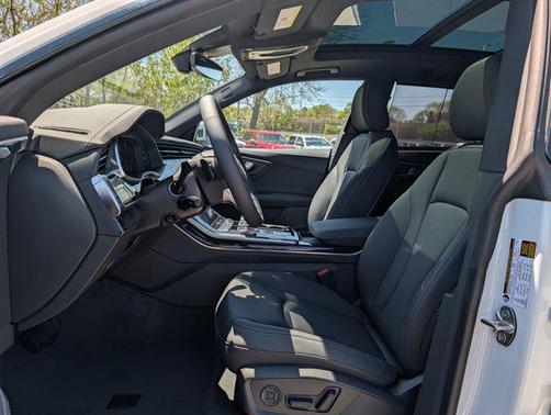 Glacier White Metallic 2026 Audi Q8 55 Premium Plus