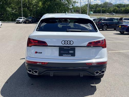 Glacier White Metallic 2024 Audi SQ5 3.0T Prestige