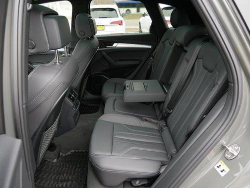 2025 Audi Q5 45 S line Premium Plus