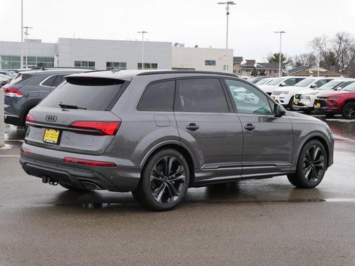 2026 Audi Q7 55 Premium Plus