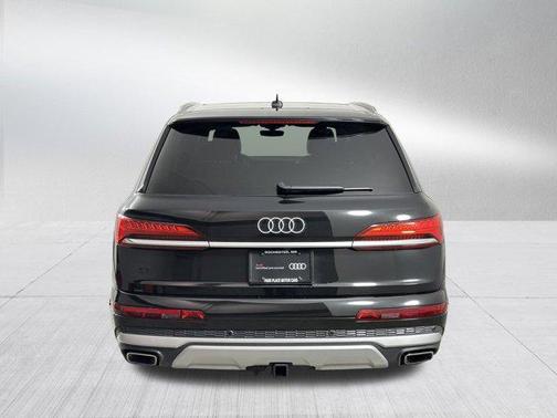 2025 Audi Q7 55 Premium Plus