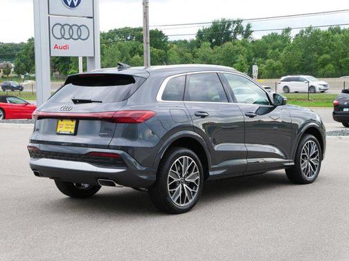 2025 Audi Q5 Premium Plus