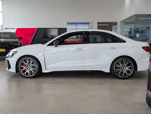 2025 Audi RS 3 TFSI quattro S tronic