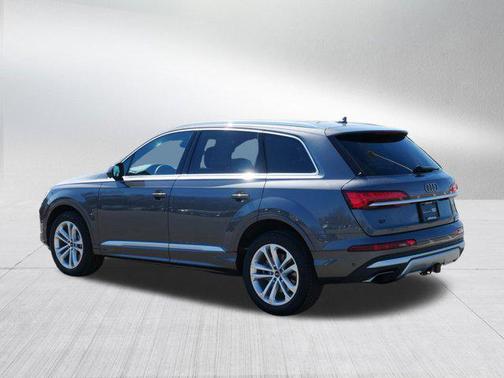 2025 Audi Q7 55 Premium Plus