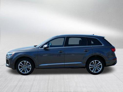 2025 Audi Q7 55 Premium Plus
