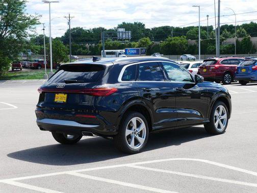2025 Audi Q5 Premium Plus