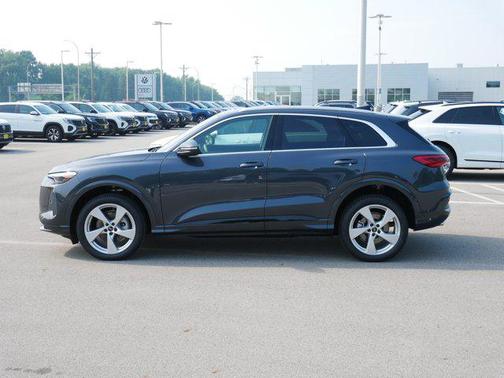 2025 Audi Q5 Premium Plus