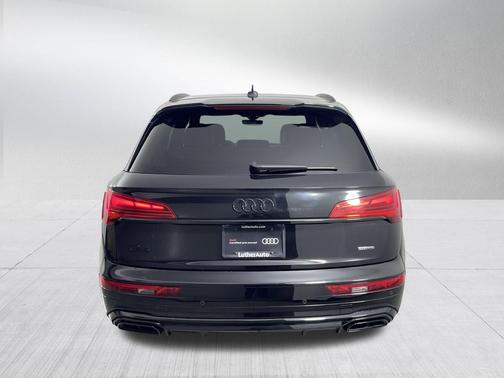 Mythos Black Metallic 2025 Audi Q5 55 S line Premium Plus