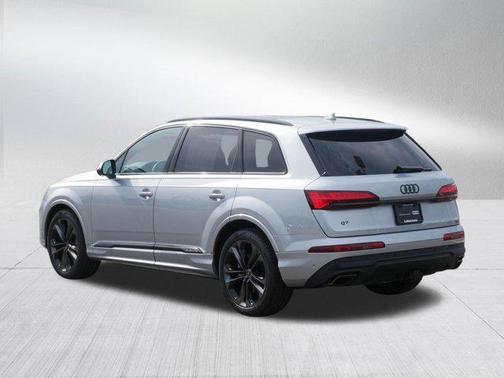 2025 Audi Q7 55 Prestige