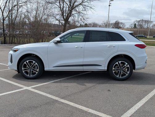 Glacier White Metallic 2026 Audi Q5 Premium TFSI quattro S tronic