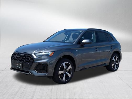 Daytona Gray Pearl Effect 2023 Audi Q5 45 S line Prestige
