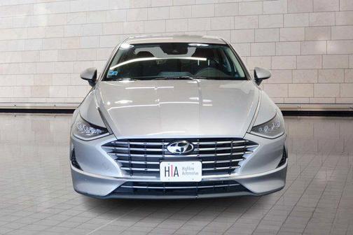 2023 Hyundai SONATA Hybrid Base