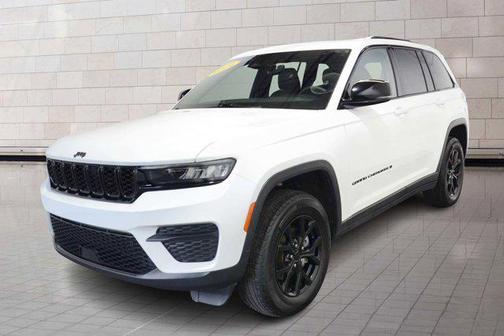 2024 Jeep Grand Cherokee Altitude