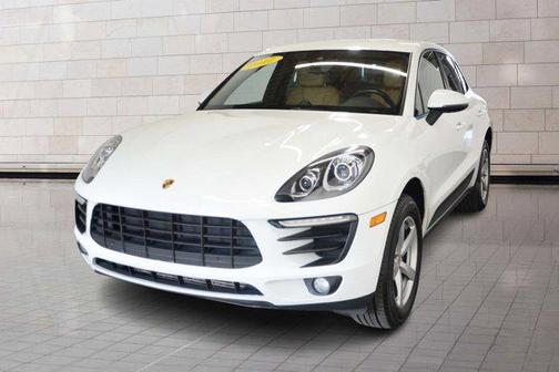 2017 Porsche Macan Base