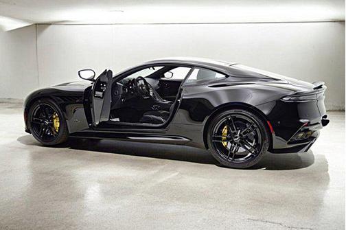 2022 Aston Martin DBS Superleggera
