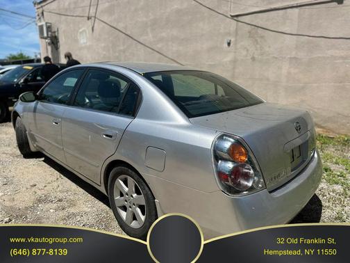 Gray 2004 Nissan Altima 2.5 S