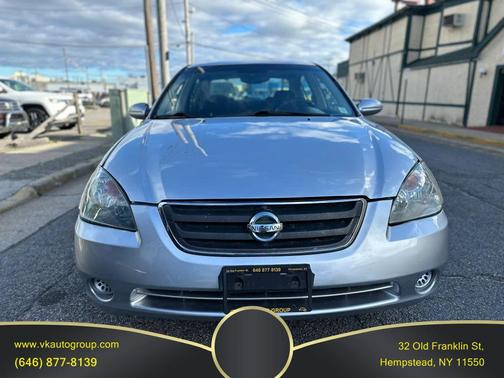 Gray 2004 Nissan Altima 2.5 S