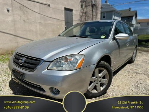 Gray 2004 Nissan Altima 2.5 S