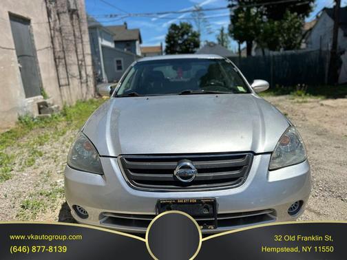 Gray 2004 Nissan Altima 2.5 S