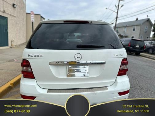 Arctic White 2010 Mercedes-Benz M-Class 4MATIC