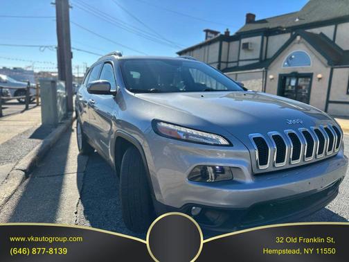 2017 Jeep Cherokee Sport